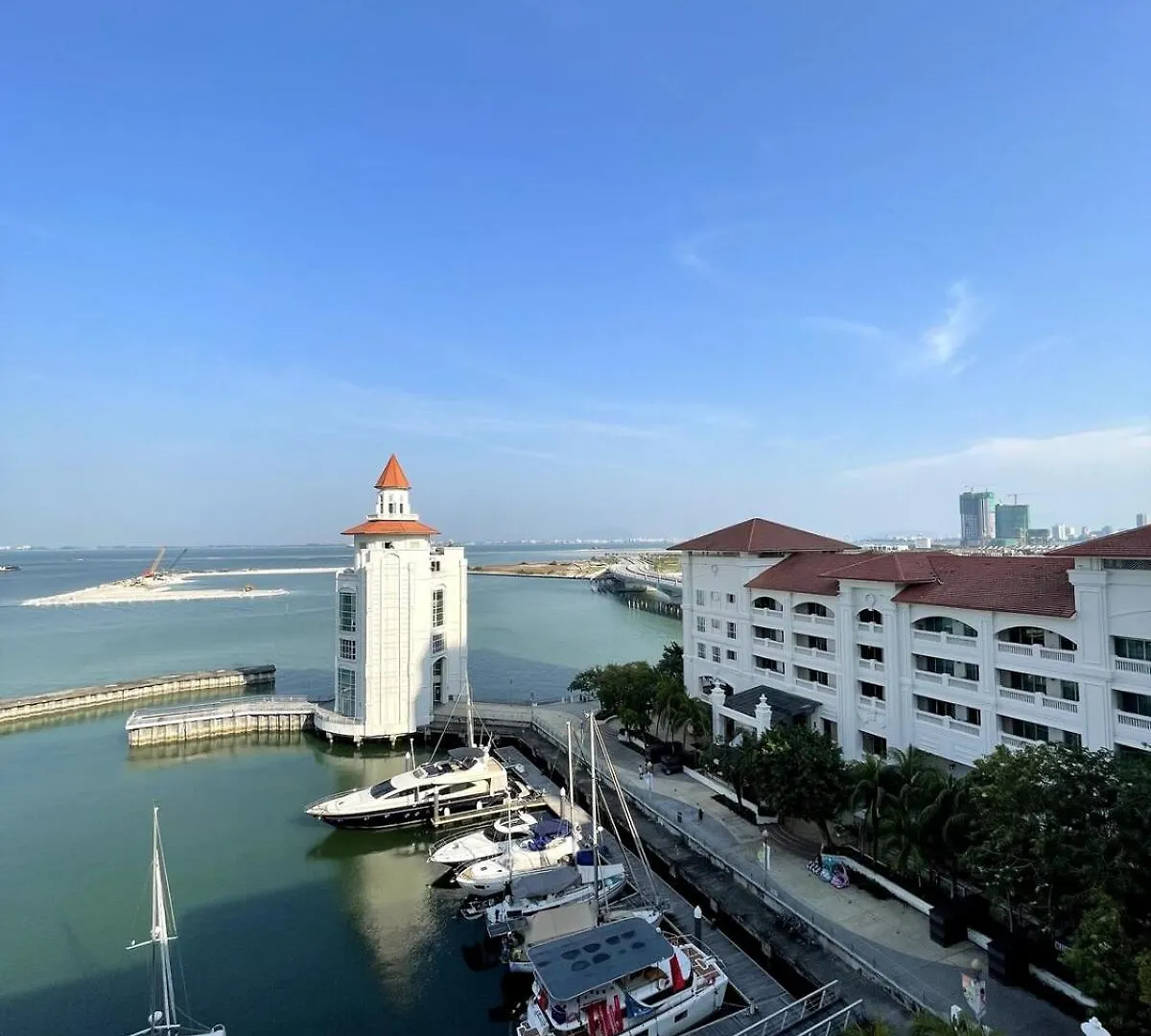 Marina Suite With Seafront Sunrise View Джорджтаун Малайзия